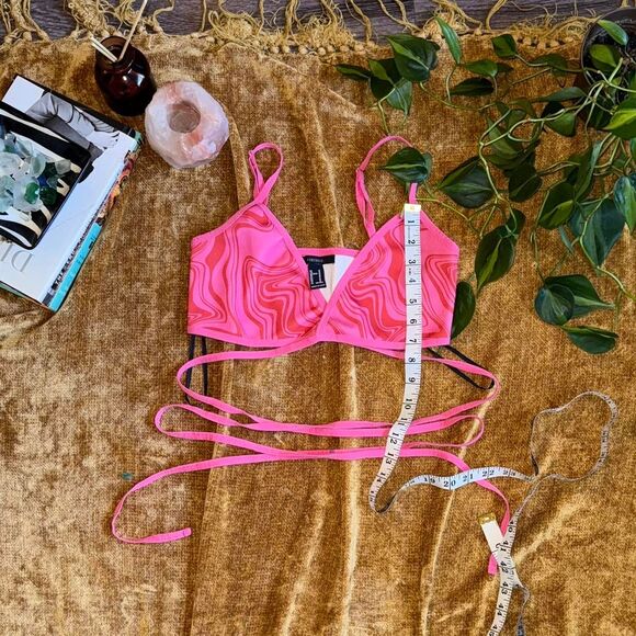 Forever-21 Women's Pink Bra - Picture 3 of 5